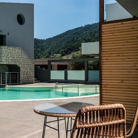 سكالا بوتامياس La Isola Verde المظهر الخارجي الصورة